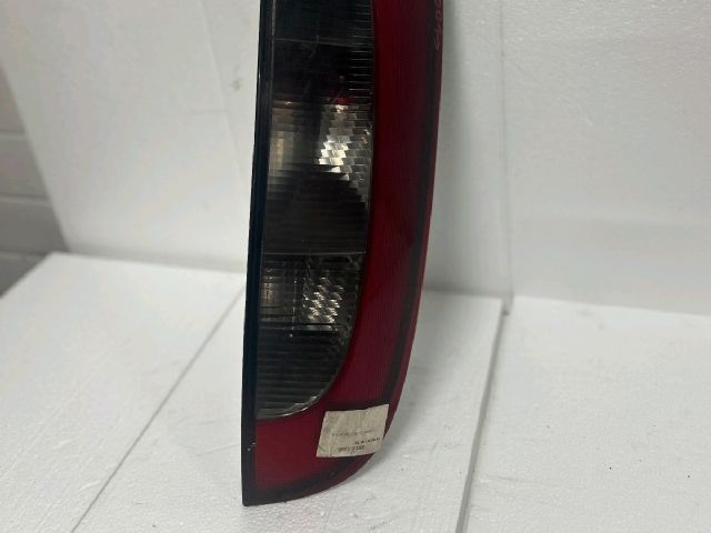 bontott OPEL CORSA C Jobb Hátsó Lámpa