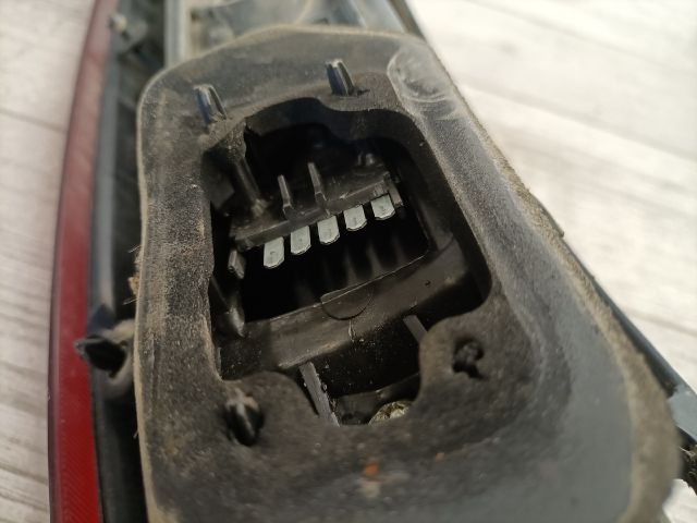 bontott OPEL CORSA C Jobb Hátsó Lámpa