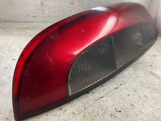 bontott OPEL CORSA C Jobb Hátsó Lámpa