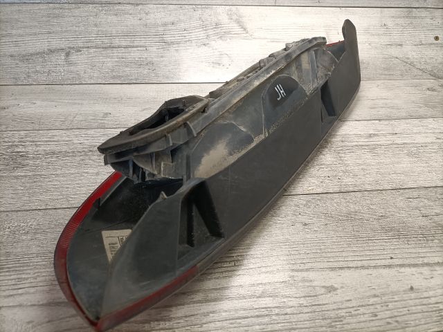 bontott OPEL CORSA C Jobb Hátsó Lámpa