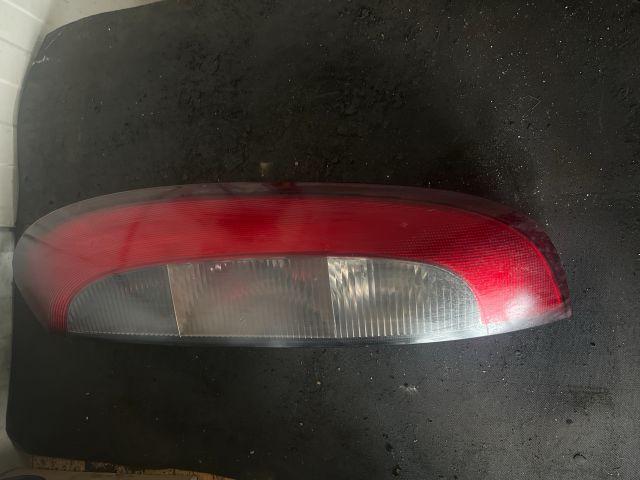 bontott OPEL CORSA C Jobb Hátsó Lámpa