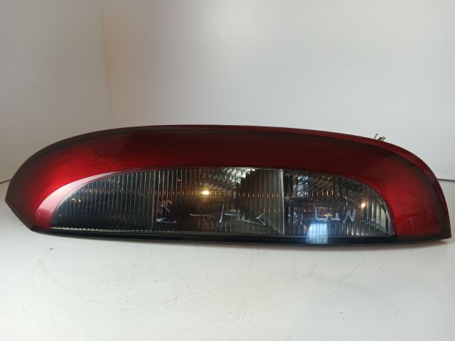 bontott OPEL CORSA C Jobb Hátsó Lámpa