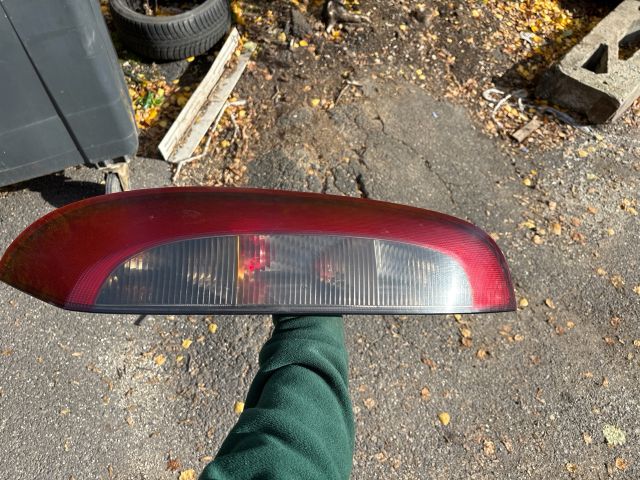 bontott OPEL CORSA C Jobb Hátsó Lámpa