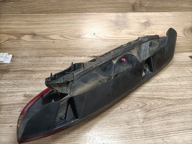 bontott OPEL CORSA C Jobb Hátsó Lámpa