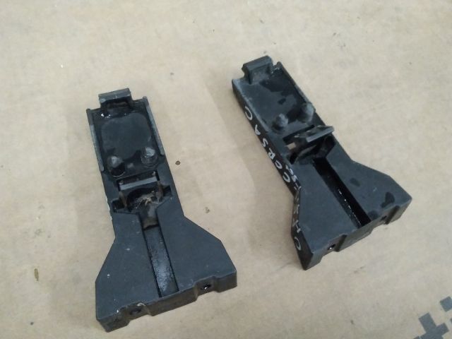 bontott OPEL CORSA C Jobb hátsó Lökhárító Tartó (Műanyag)