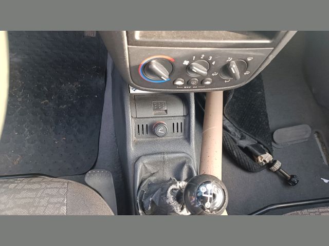 bontott OPEL CORSA C Jobb hátsó Sárvédő