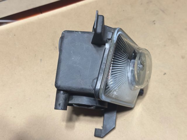bontott OPEL CORSA C Jobb Ködfényszóró