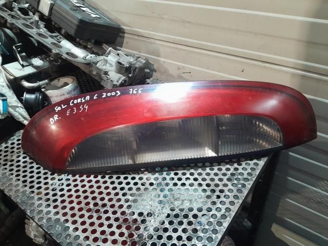 bontott OPEL CORSA C Jobb Külső Hátsó Lámpa