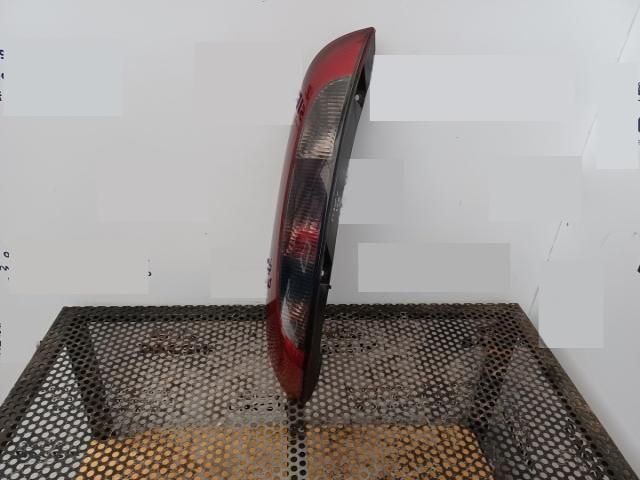 bontott OPEL CORSA C Jobb Külső Hátsó Lámpa