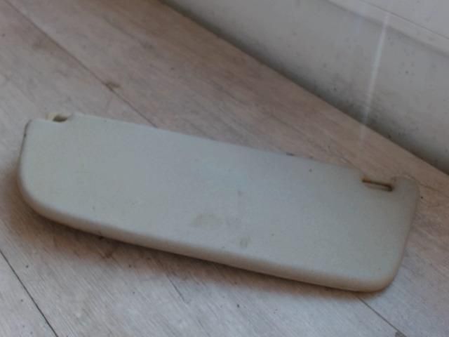 bontott OPEL CORSA C Jobb Napellenző