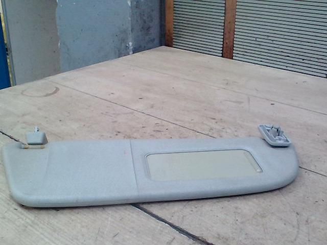 bontott OPEL CORSA C Jobb Napellenző