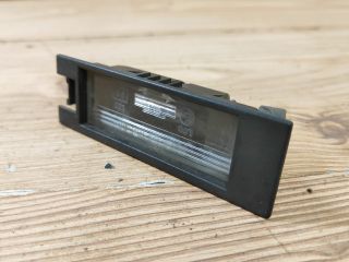 bontott OPEL CORSA C Jobb Rendszámtábla Világítás