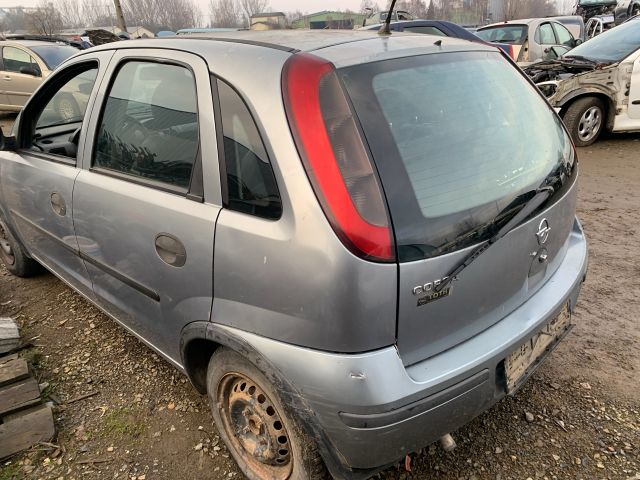 bontott OPEL CORSA C Kalaptartó