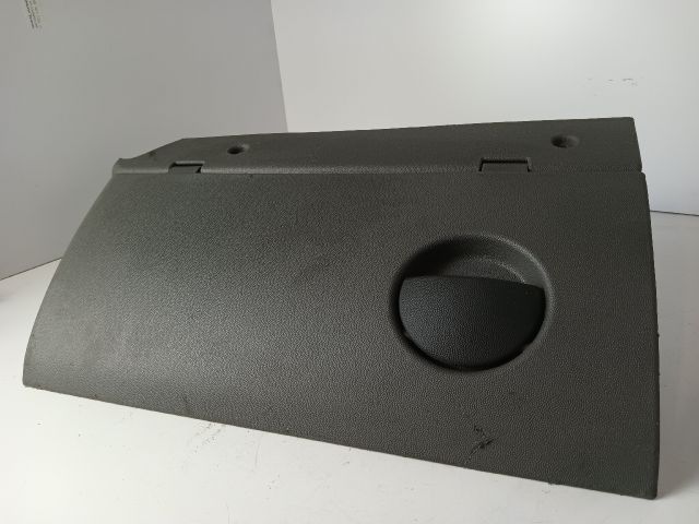 bontott OPEL CORSA C Kesztyűtartó