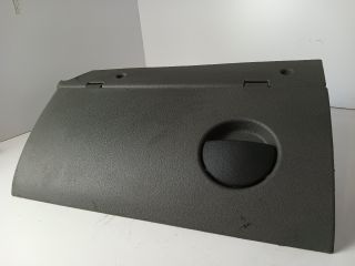 bontott OPEL CORSA C Kesztyűtartó