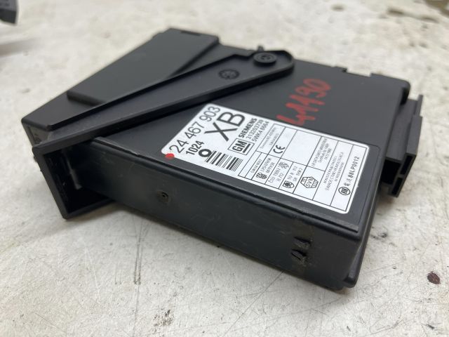 bontott OPEL CORSA C Komfort Elektronika