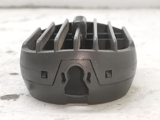 bontott OPEL CORSA C Középső Jobb Szellőző