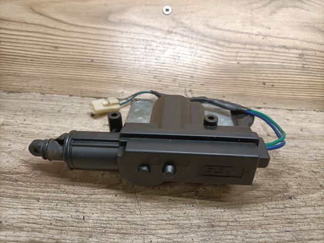 bontott OPEL CORSA C Központizár Motor Csomagtérajtó