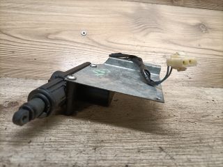 bontott OPEL CORSA C Központizár Motor Csomagtérajtó