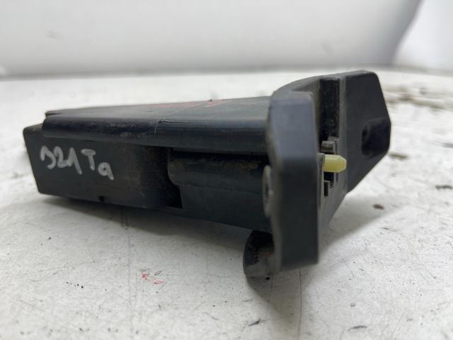 bontott OPEL CORSA C Központizár Motor Tankajtó