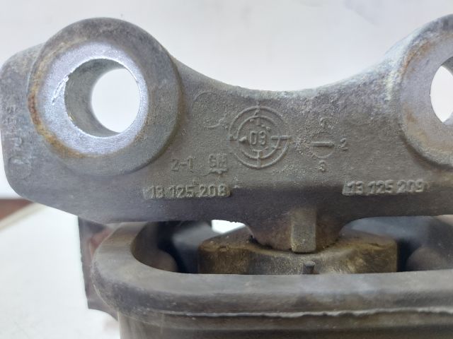 bontott OPEL CORSA C Motor Tartó Bak (Fém)