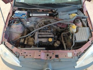 bontott OPEL CORSA C Motorháztető Nyitó Bowden