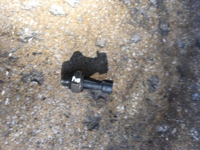 bontott OPEL CORSA C Olajnyomás Jeladó