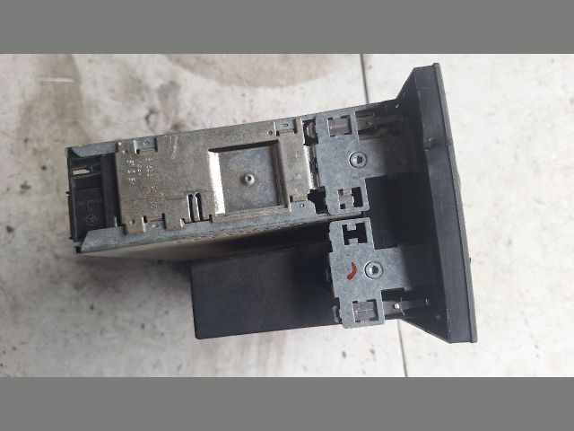 bontott OPEL CORSA C Rádió / CD