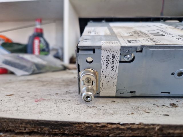 bontott OPEL CORSA C Rádió / CD