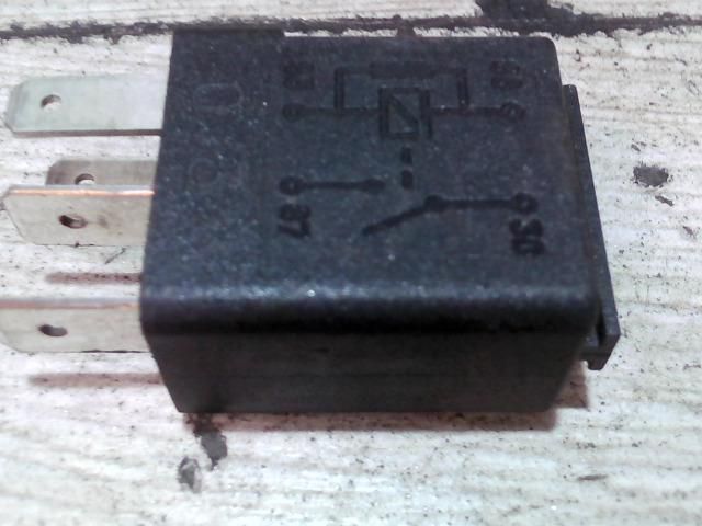 bontott OPEL CORSA C Relé