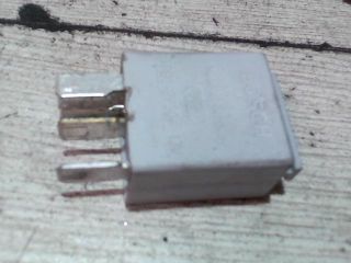 bontott OPEL CORSA C Relé