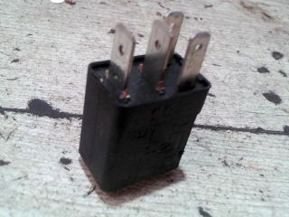 bontott OPEL CORSA C Relé