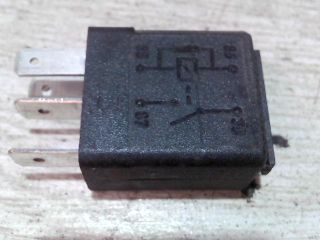 bontott OPEL CORSA C Relé