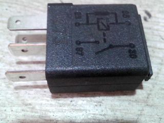 bontott OPEL CORSA C Relé