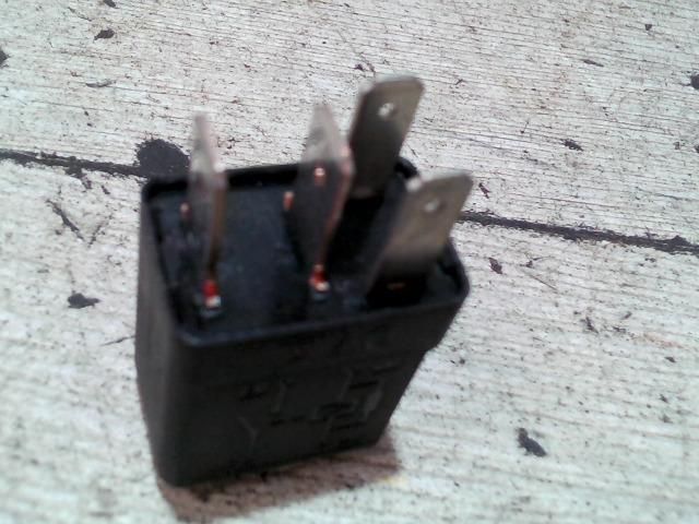 bontott OPEL CORSA C Relé