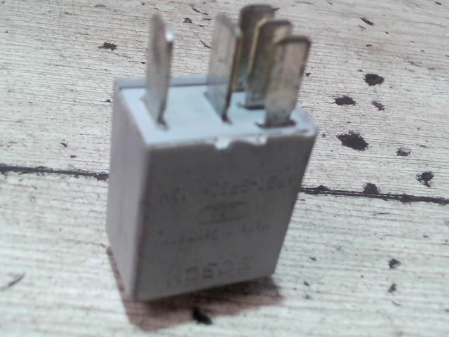 bontott OPEL CORSA C Relé