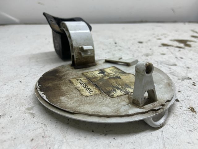 bontott OPEL CORSA C Tankajtó