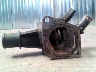 bontott OPEL CORSA C Termosztátház