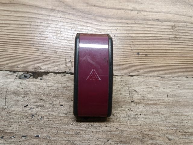 bontott OPEL CORSA C Vészvillogó Kapcsoló