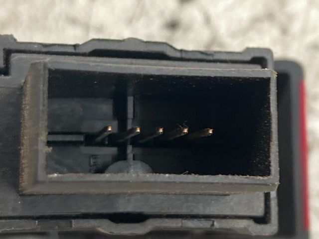 bontott OPEL CORSA C Vészvillogó Kapcsoló