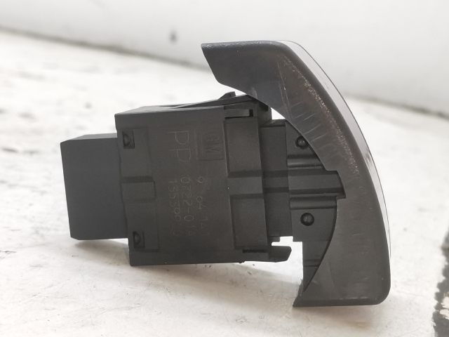 bontott OPEL CORSA C Vészvillogó Kapcsoló