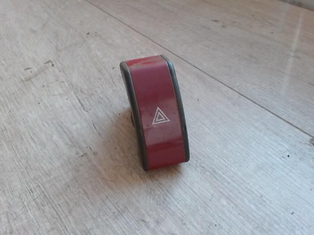 bontott OPEL CORSA C Vészvillogó Kapcsoló