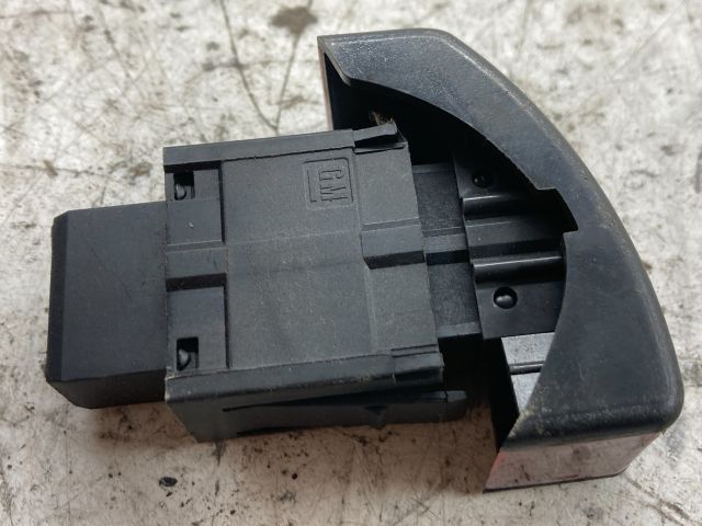 bontott OPEL CORSA C Vészvillogó Kapcsoló