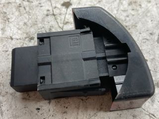 bontott OPEL CORSA C Vészvillogó Kapcsoló