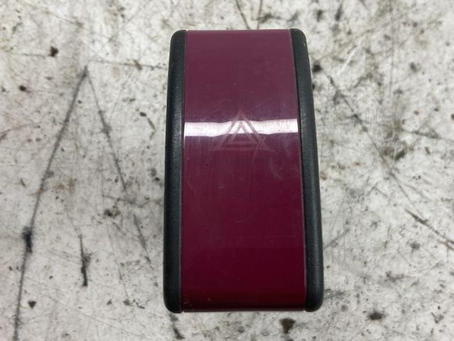 bontott OPEL CORSA C Vészvillogó Kapcsoló