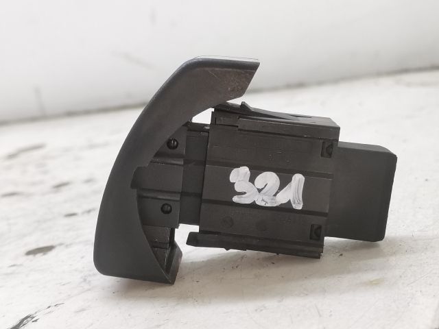 bontott OPEL CORSA C Vészvillogó Kapcsoló