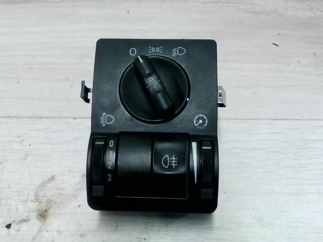 bontott OPEL CORSA C Világítás Kapcsoló