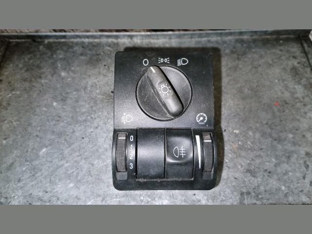 bontott OPEL CORSA C Világítás Kapcsoló