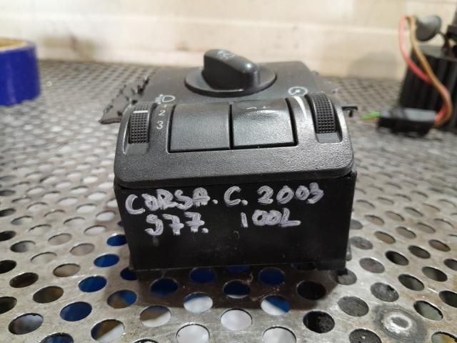 bontott OPEL CORSA C Világítás Kapcsoló