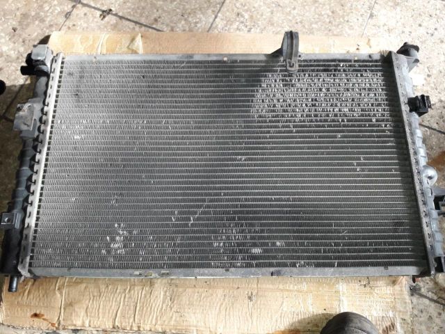 bontott OPEL CORSA C Vízhűtő Radiátor (Klímás)